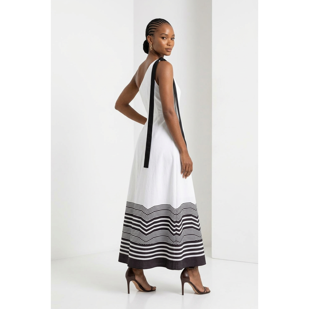 White One-Shoulder Xhosa Umbhaco A-Line Dress