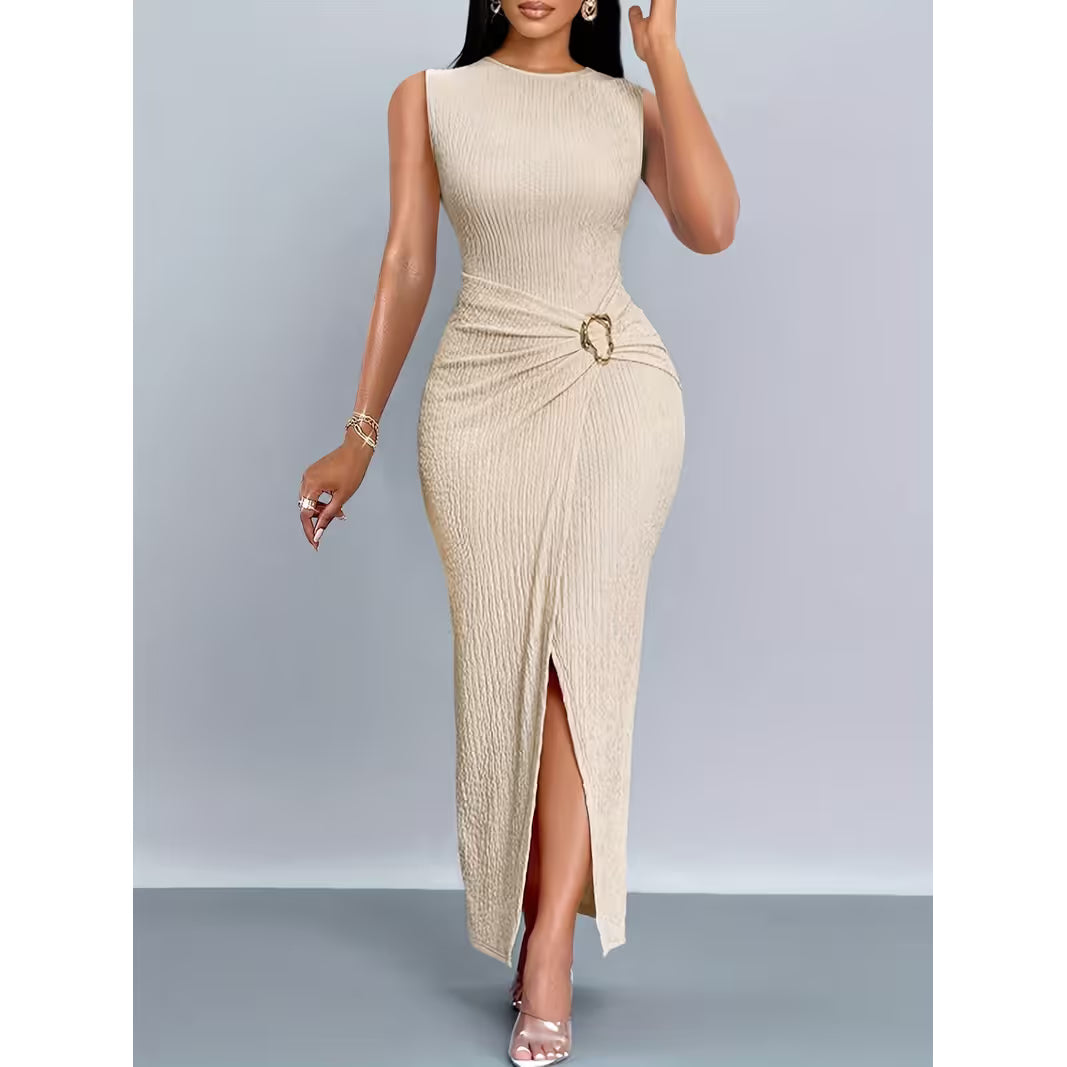Fashionable Fitted Ladies Dinner Dress