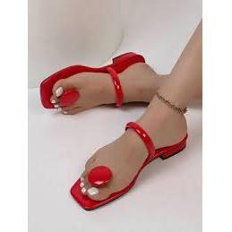 Round Decor Toe Post Thong Sandals.