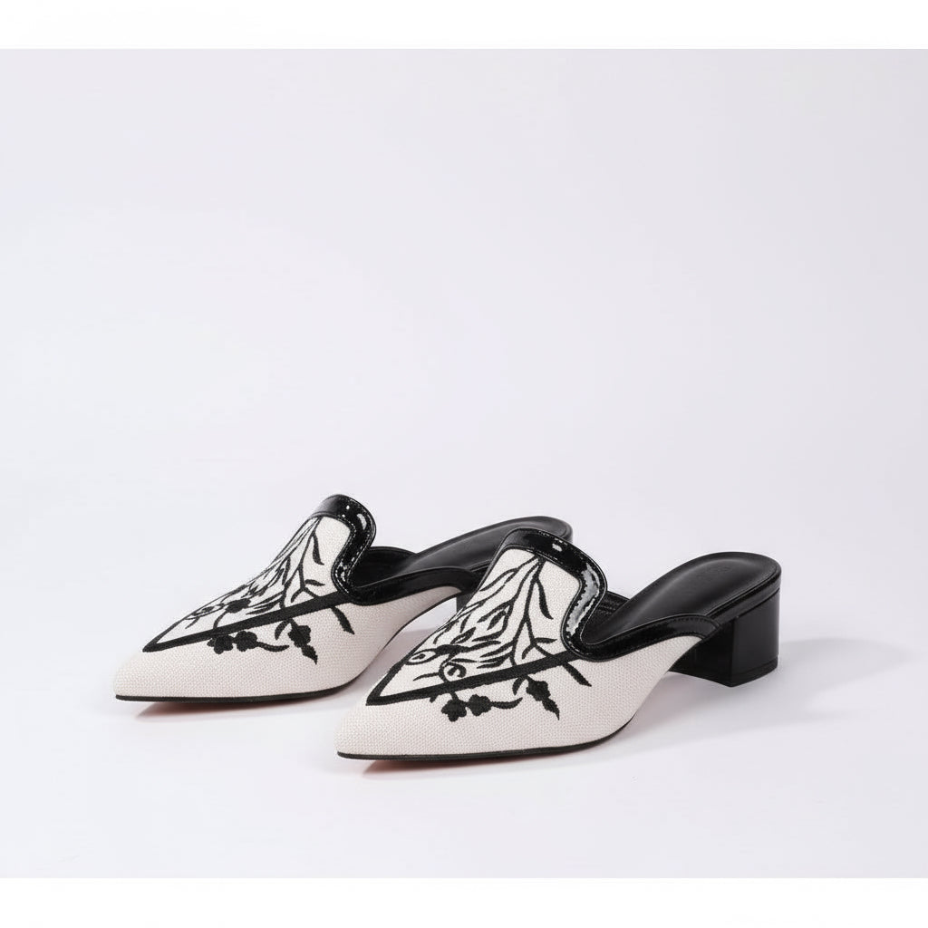 Women Floral Embroidery Detail Metal Decor Canvas Flats