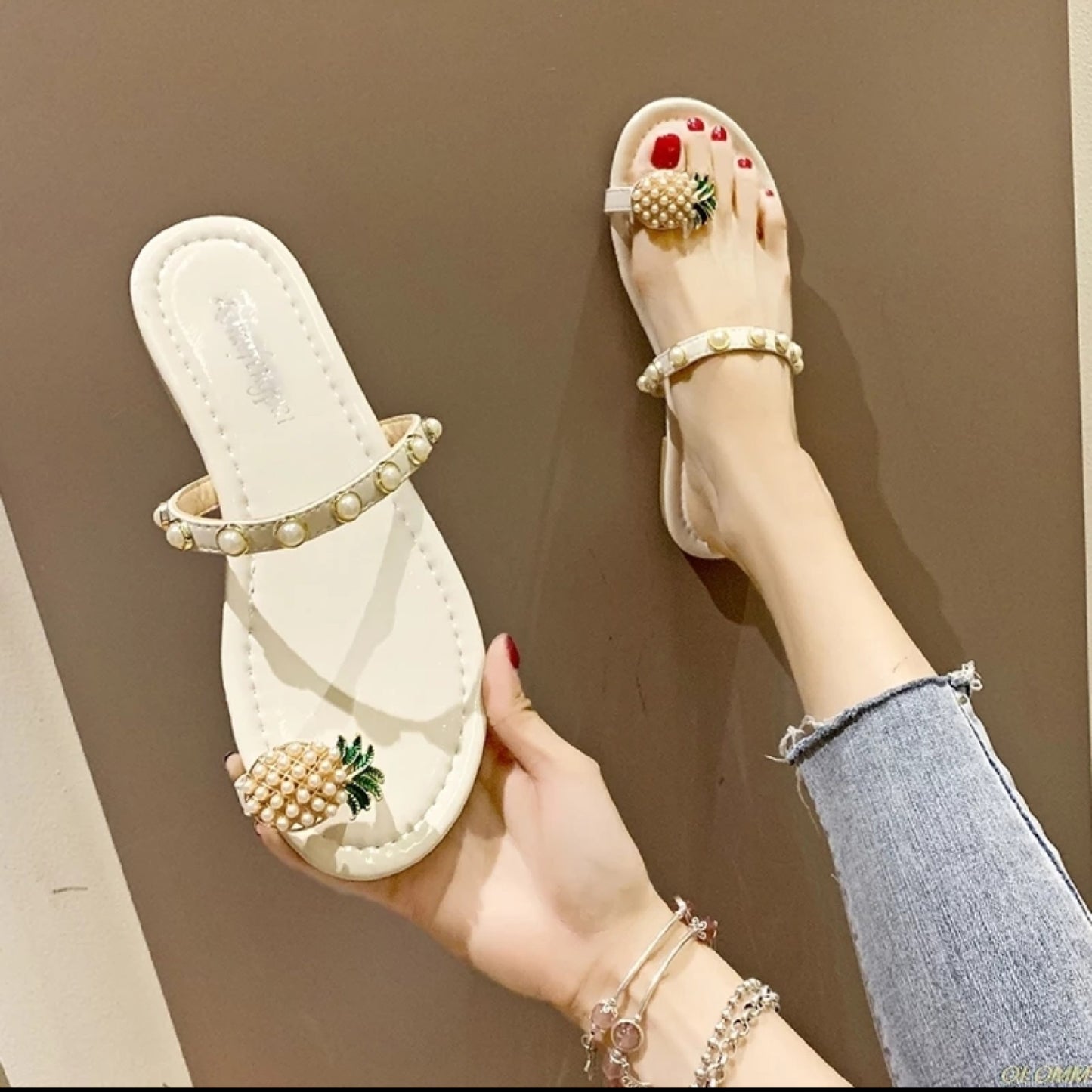 Pineapple Design Flat Slippers - YELLOW SUB TRADING 