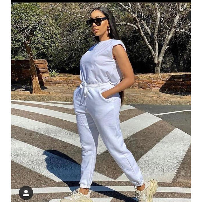 Sleeveless Top and Pants Set 