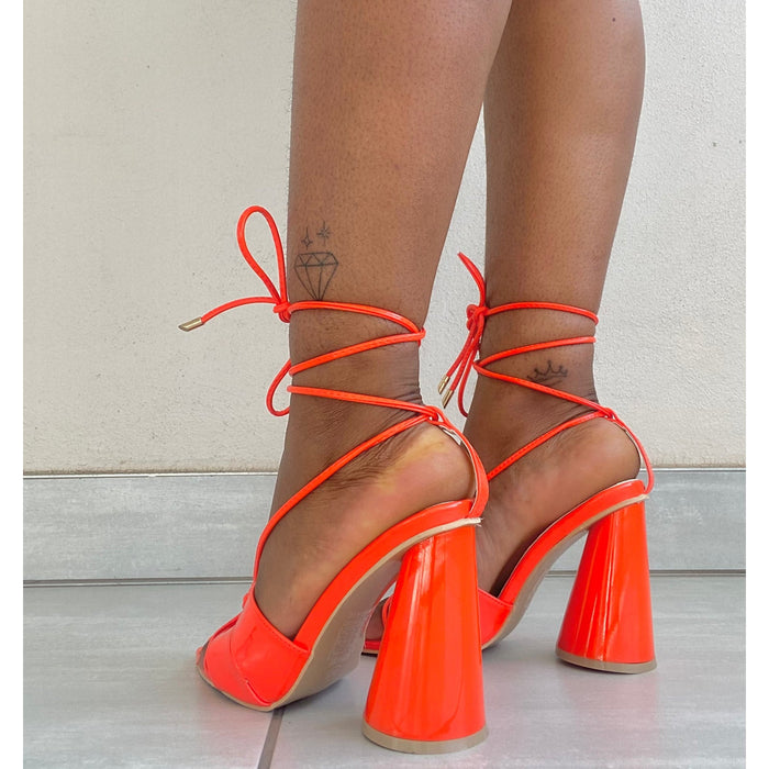 Point Toe Lace-up Chunky Heel