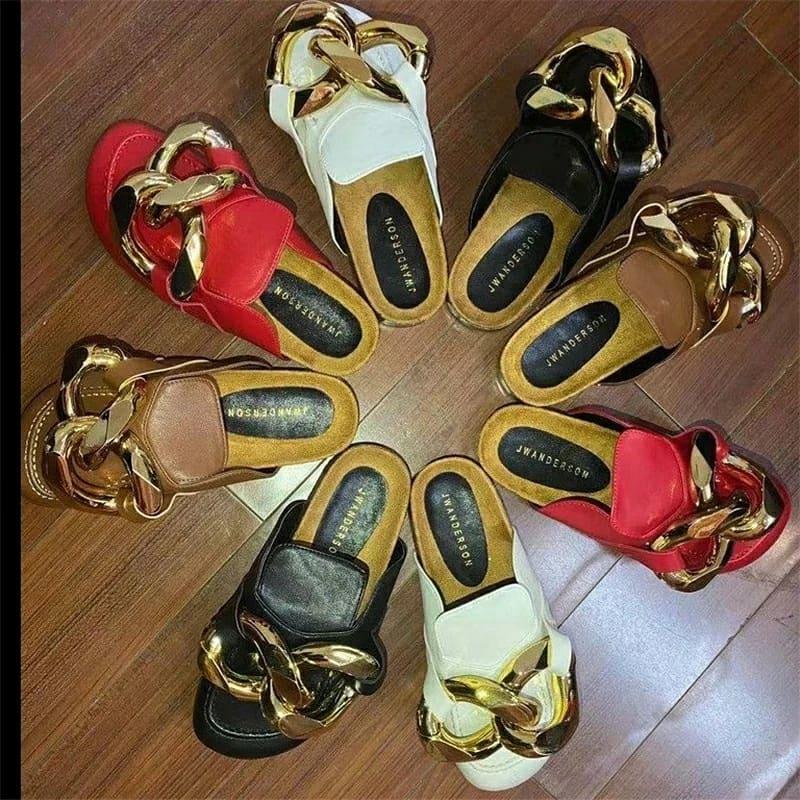 Gold Chain Closed sandels