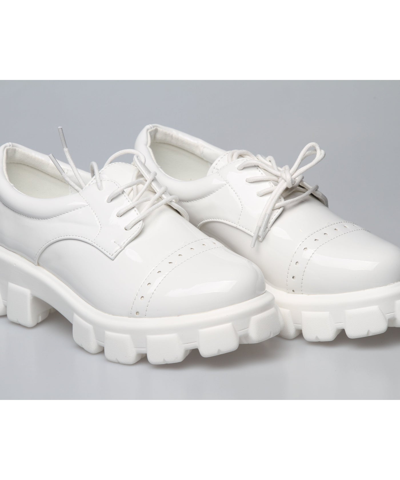 Lace Up Vintage Oxford Shoes