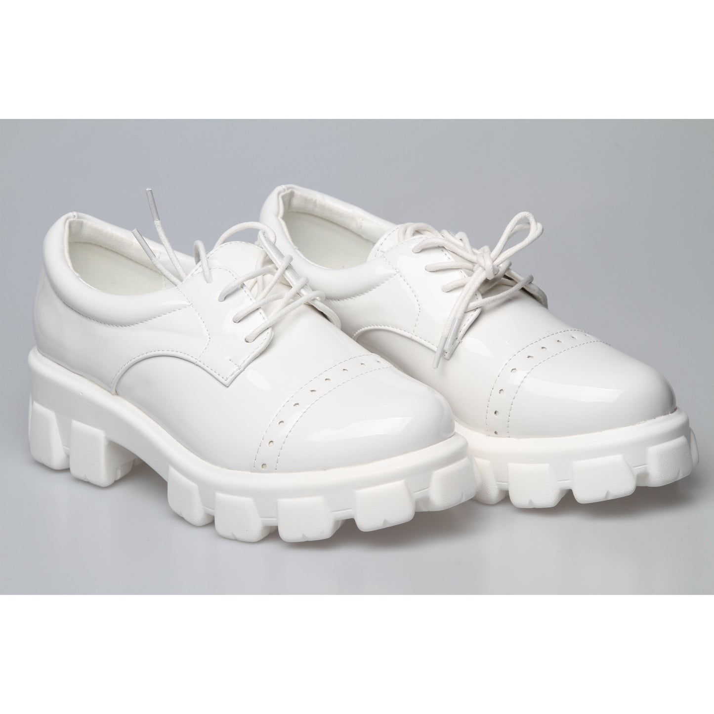 Lace Up Vintage Oxford Shoes