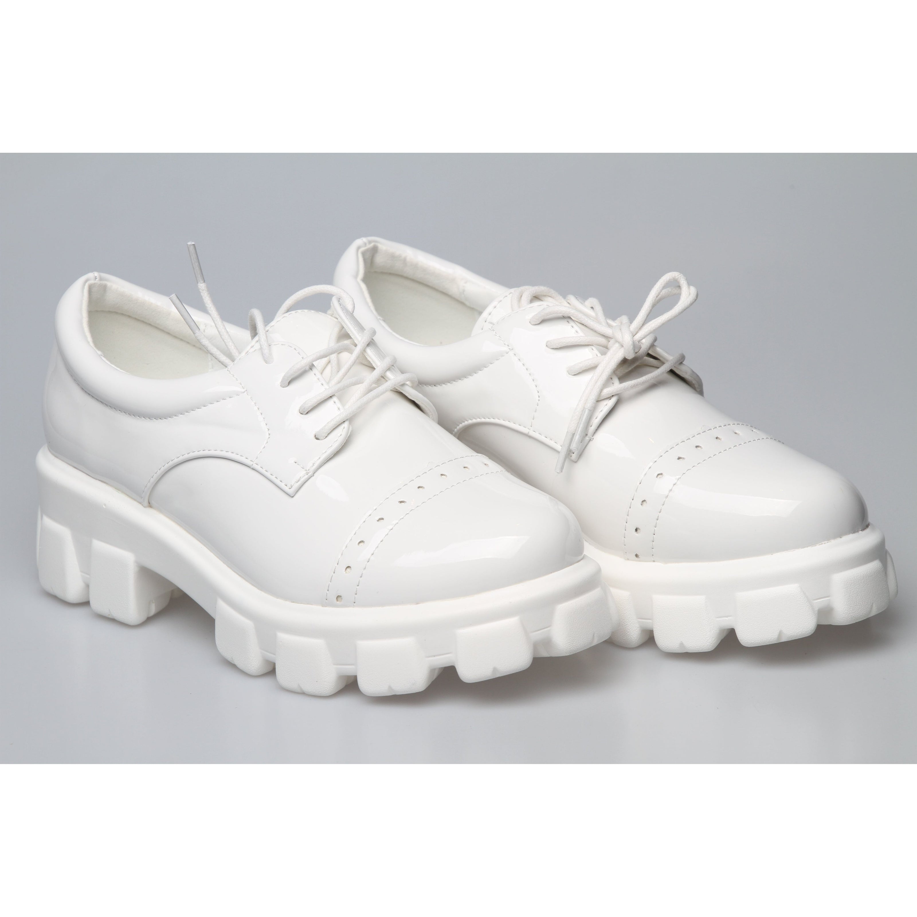 Lace Up Vintage Oxford Shoes