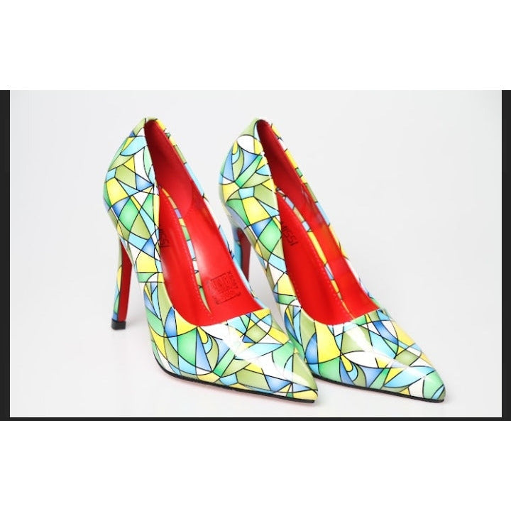 Match African Print ladies Pumps