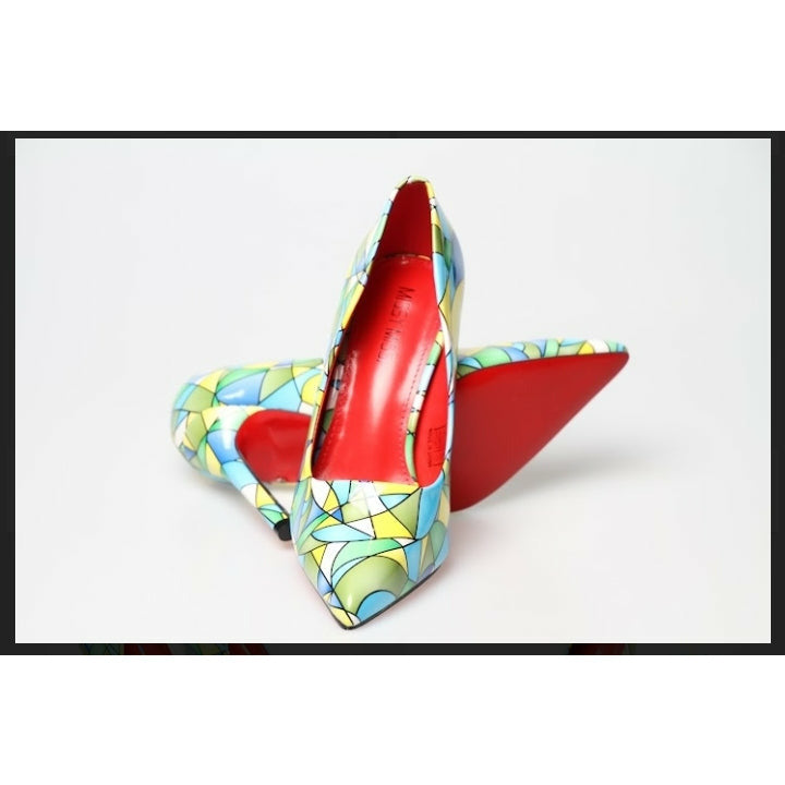 Match African Print ladies Pumps