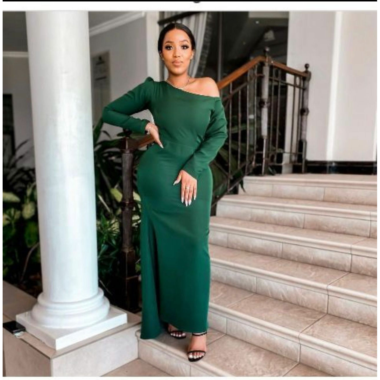 Cold Shoulder Long Sleeve Bodycon Dress