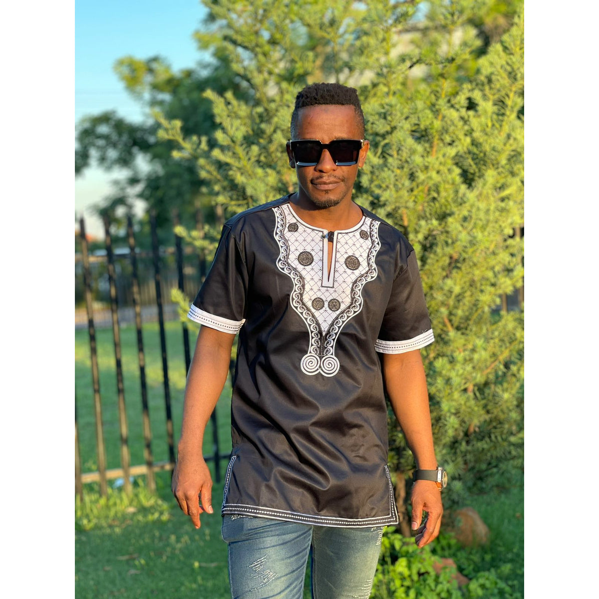 Mens African Vintage Embroidered T-Shirt