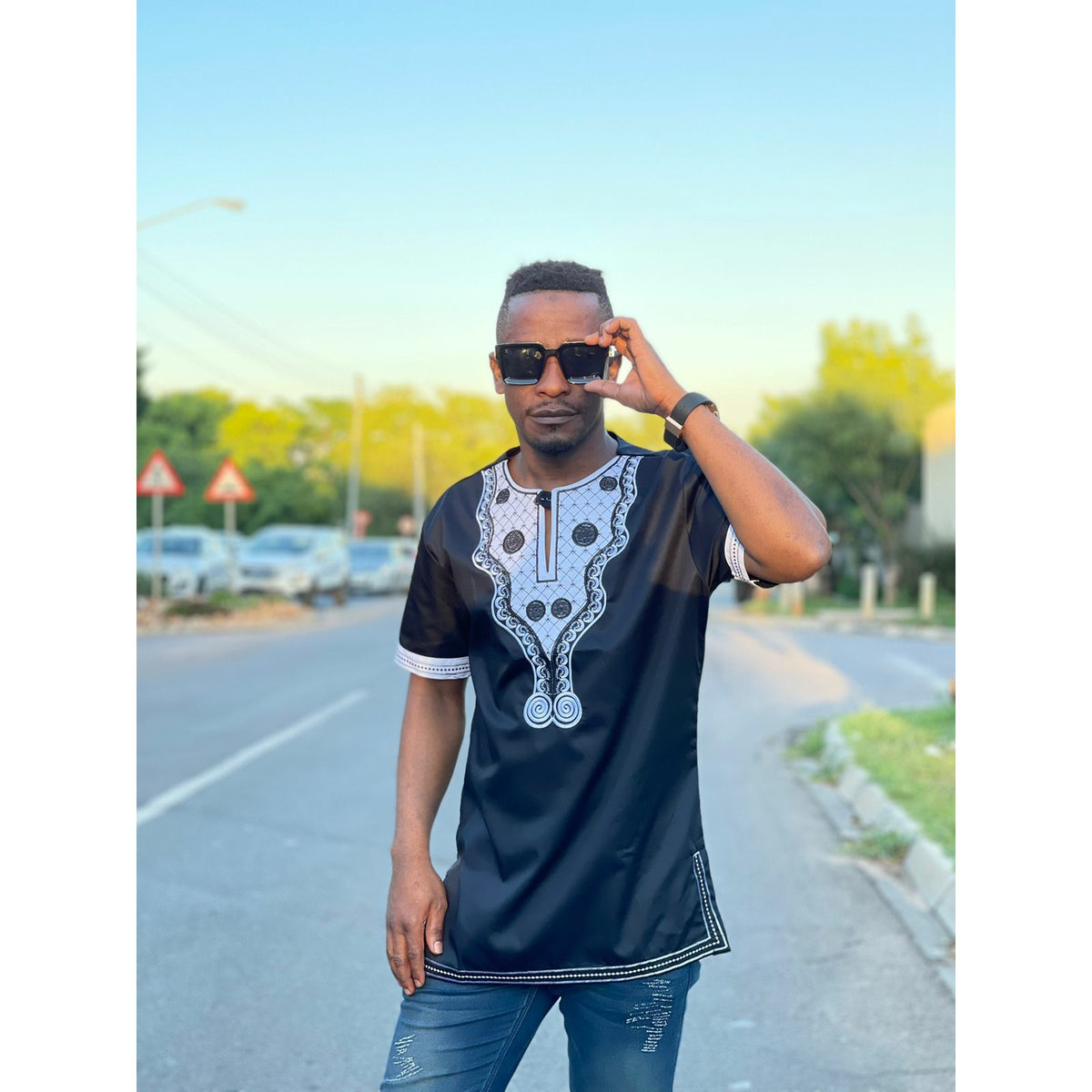 Mens African Vintage Embroidered T-Shirt
