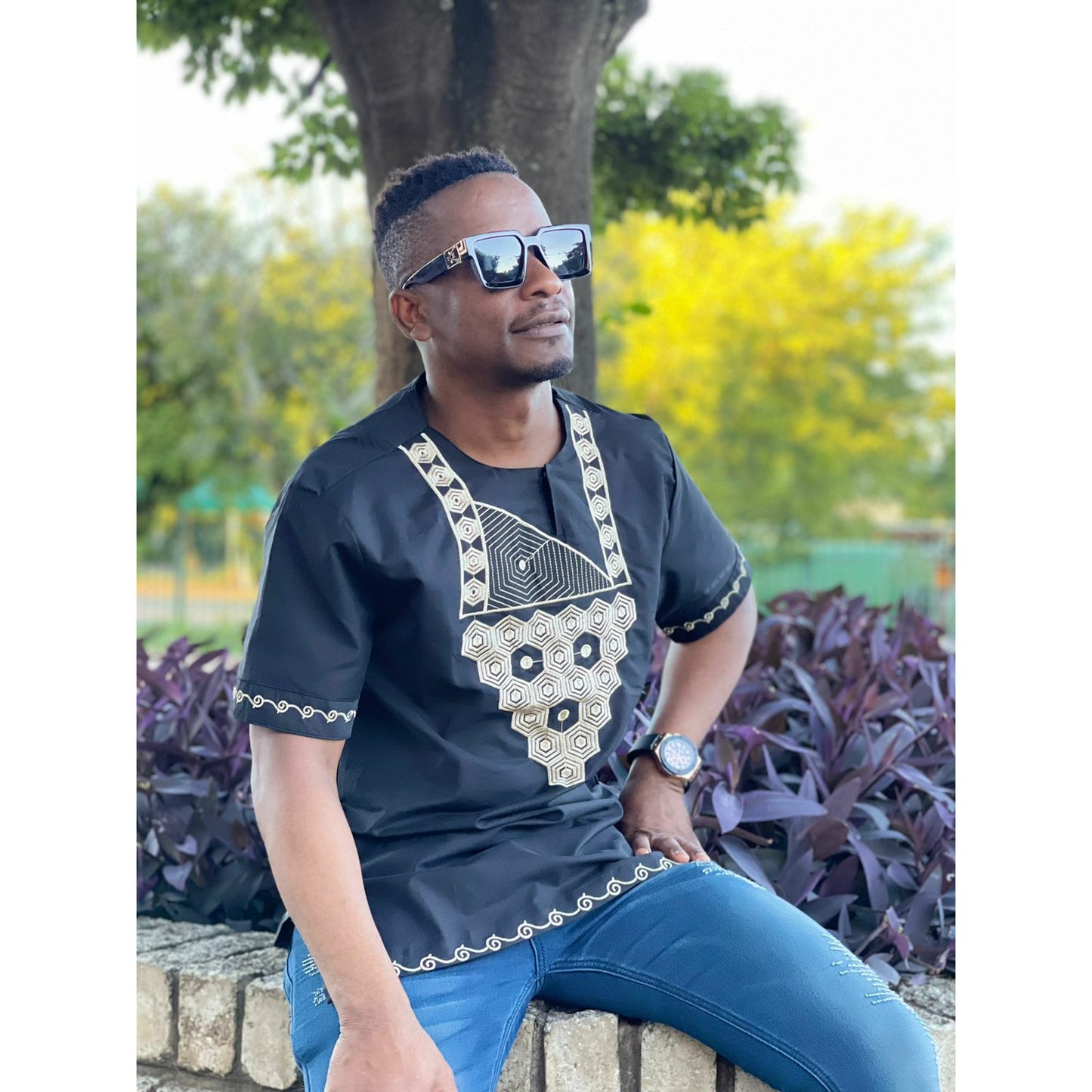 Mens African Vintage Embroidered T-Shirt