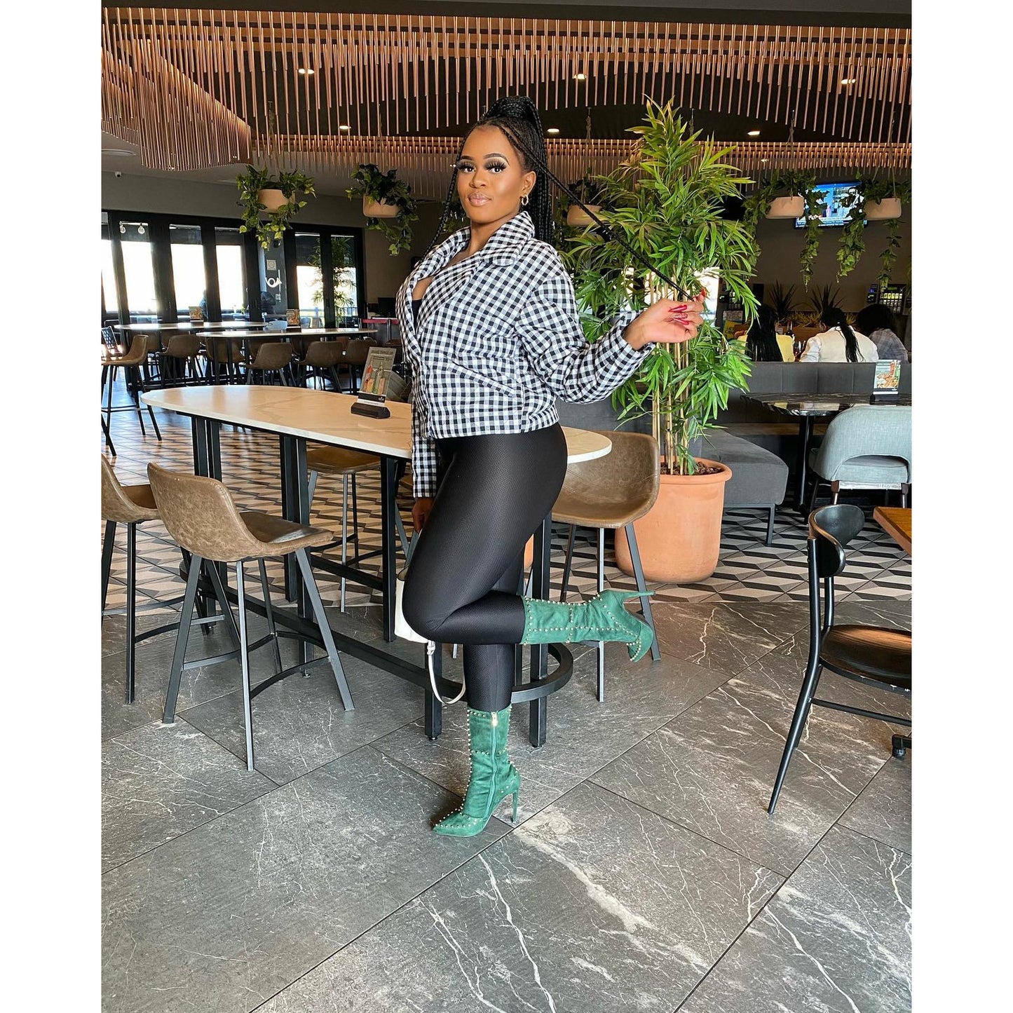 Button Detailed Scotched Cropped Coat