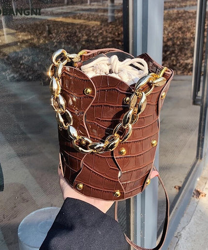 Stone pattern Chain Tote Bucket bag
