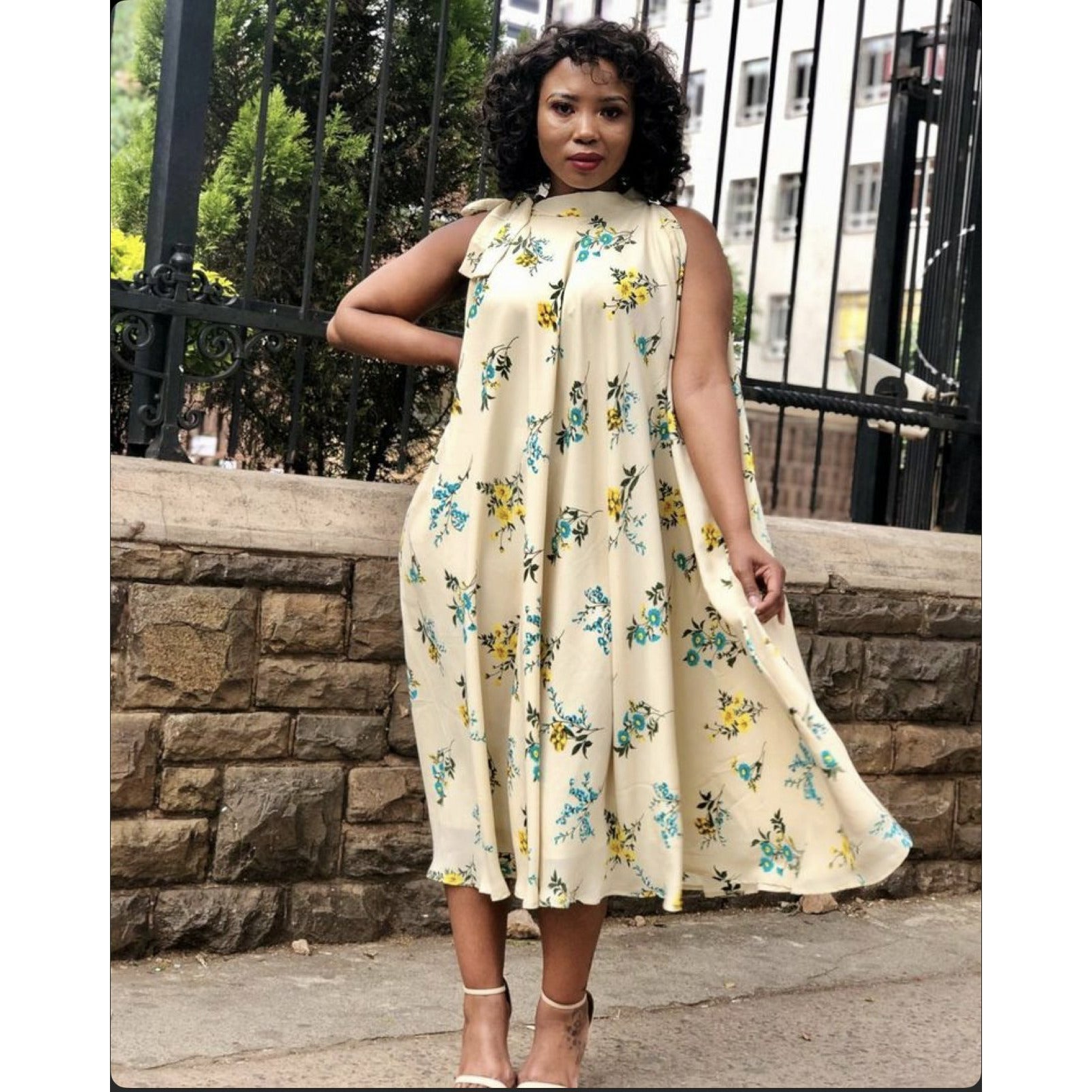 Sleeveless Floral Maxi Dress. – YELLOW SUB TRADING